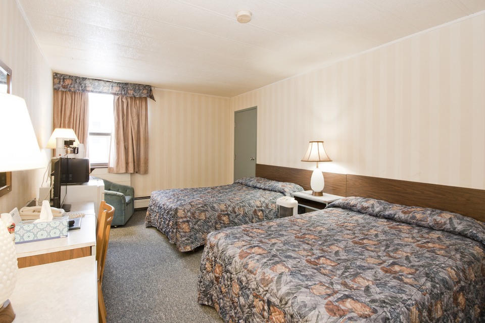 Hotels in Wainwright, AB Springs Motor Inn Motels in Wainwright